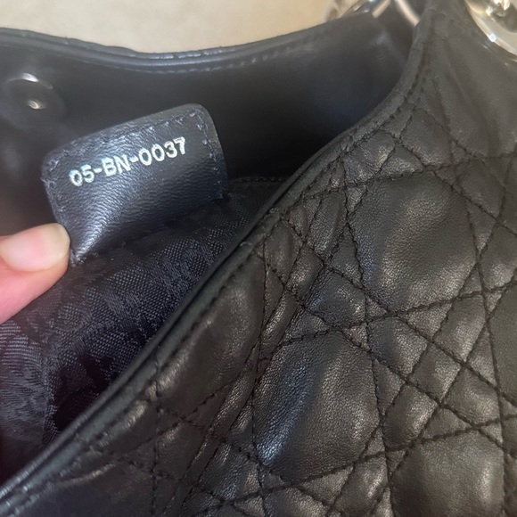 Authentic DIOR handbag - Picture 7 of 16